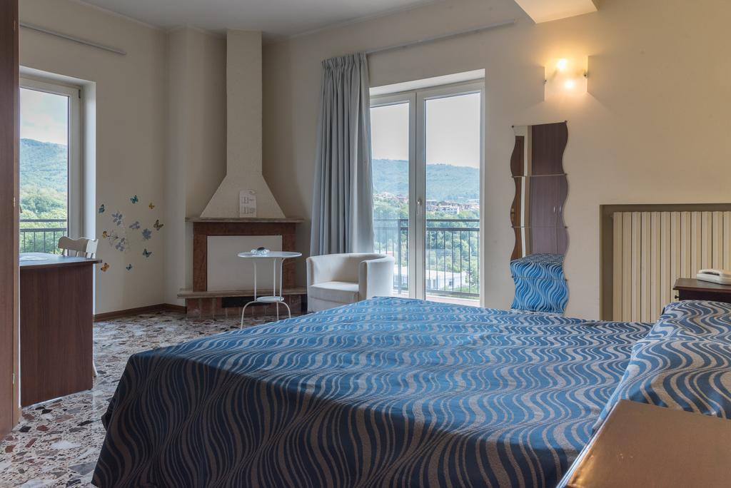 Albergo Carpino Mangone  Kültér fotó