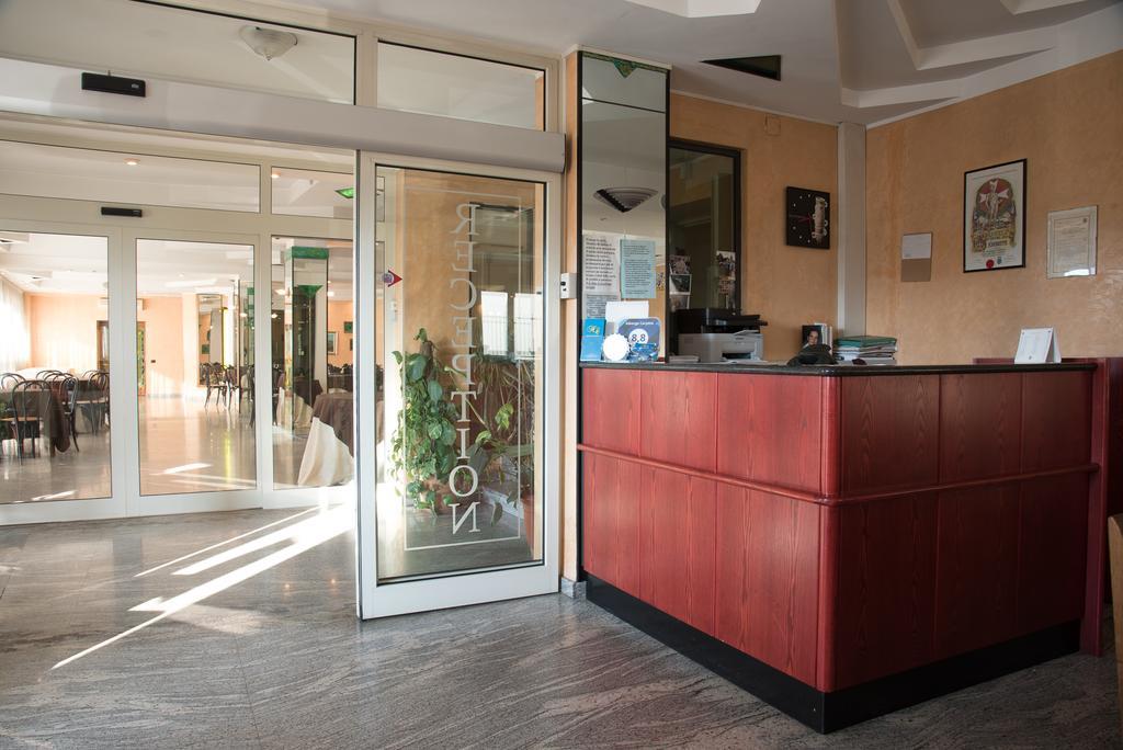 Albergo Carpino Mangone  Kültér fotó